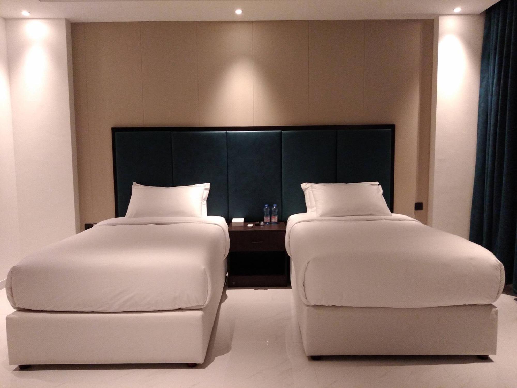 Nebula Hotel Duqm Exterior photo